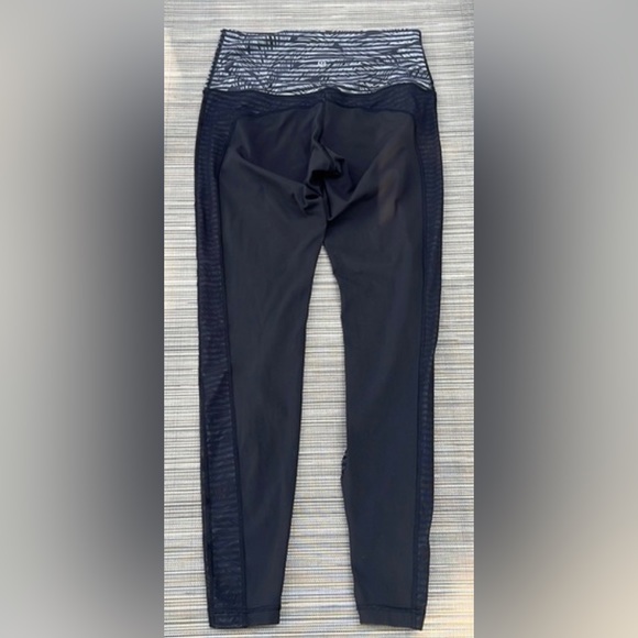 Lululemon Wunder Under Pant *Luxtreme (Roll Down) Size 8 - Picture 7 of 10